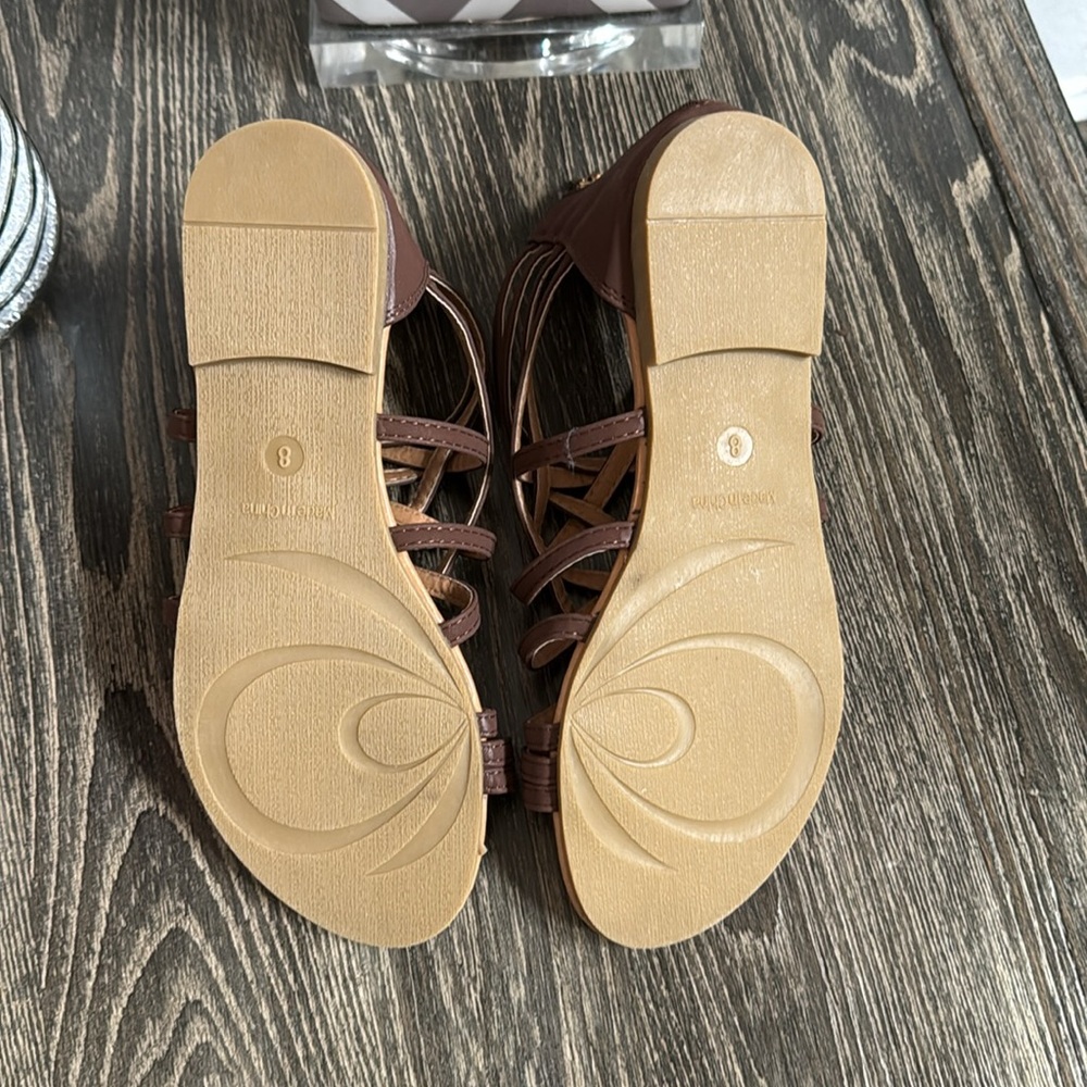 Journee Collection Hanni Gladiator Sandal Wide Size - Picture 16 of 16